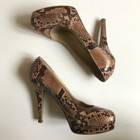 Nine West Shoes - ❗️FLASH SALE❗️NINE WEST SNAKESKIN PLATFORM HEELS